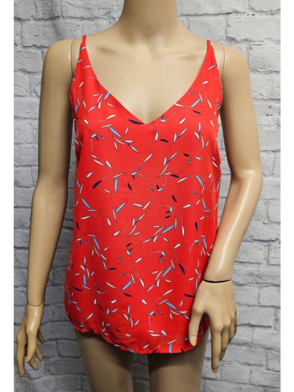 BANANA REPUBLIC XS RED V-NECK CHIFFON SPAGHETTI STRAP LEAF TANK TOP BLOUSE